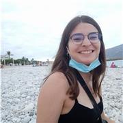 Profesora de latín y griego para 4° de la ESO, 1° BAT y 2° BAT. Estudiante de Filología Clásica en 4° de carrera
